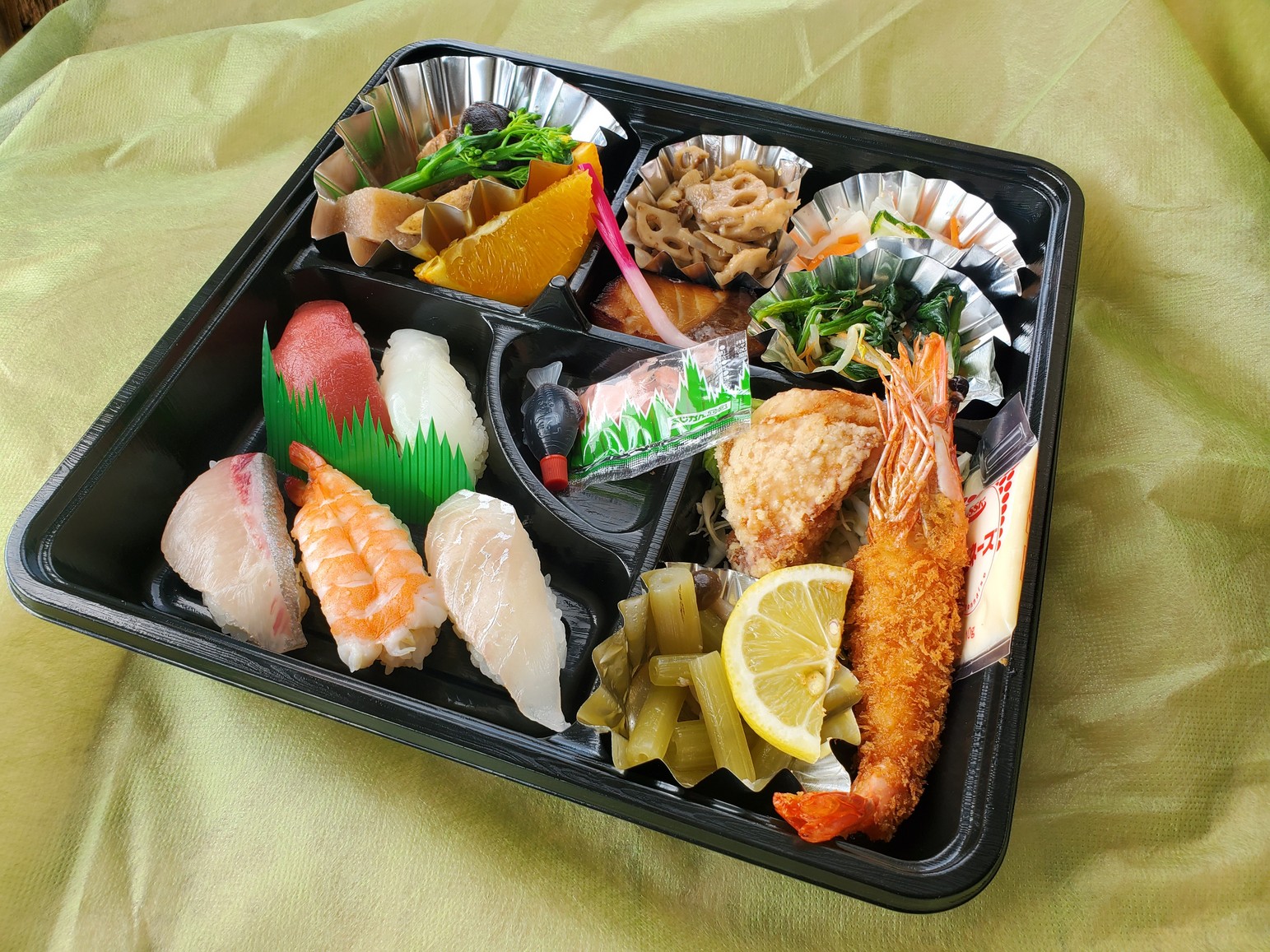 にぎり弁当